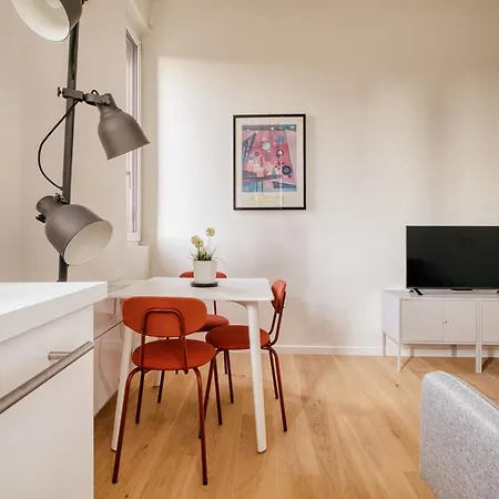 Just Urban - Modern And Strategic 1-br Flat A - Station